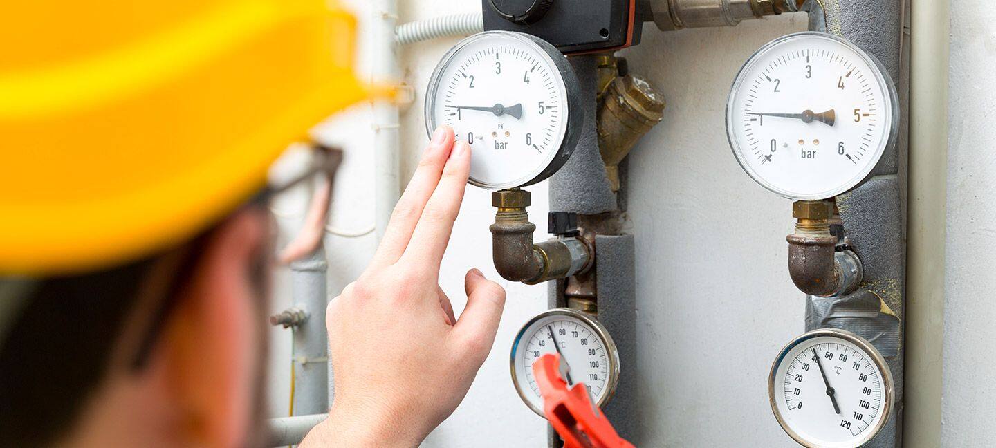 LA DIFFERENZA TRA GESTORE, FORNITORE E DISTRIBUTORE DI LUCE E GAS